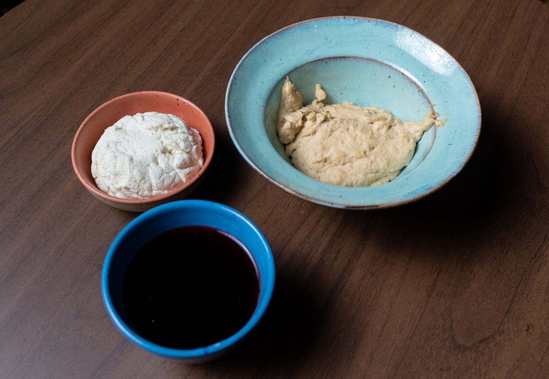 Pastas árabes de homus, coalhada e chá de hibisco | Band Receitas