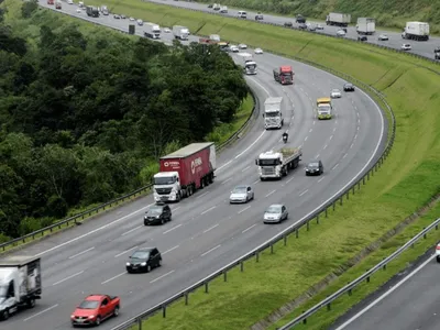 Ano Novo: 2,8 mi de veículos passam pelo Sistema Anhanguera-Bandeirantes