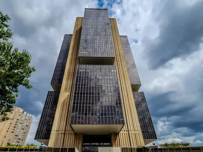 BC cauteloso dá sinal de esperança com queda da Selic, diz Juliana Rosa