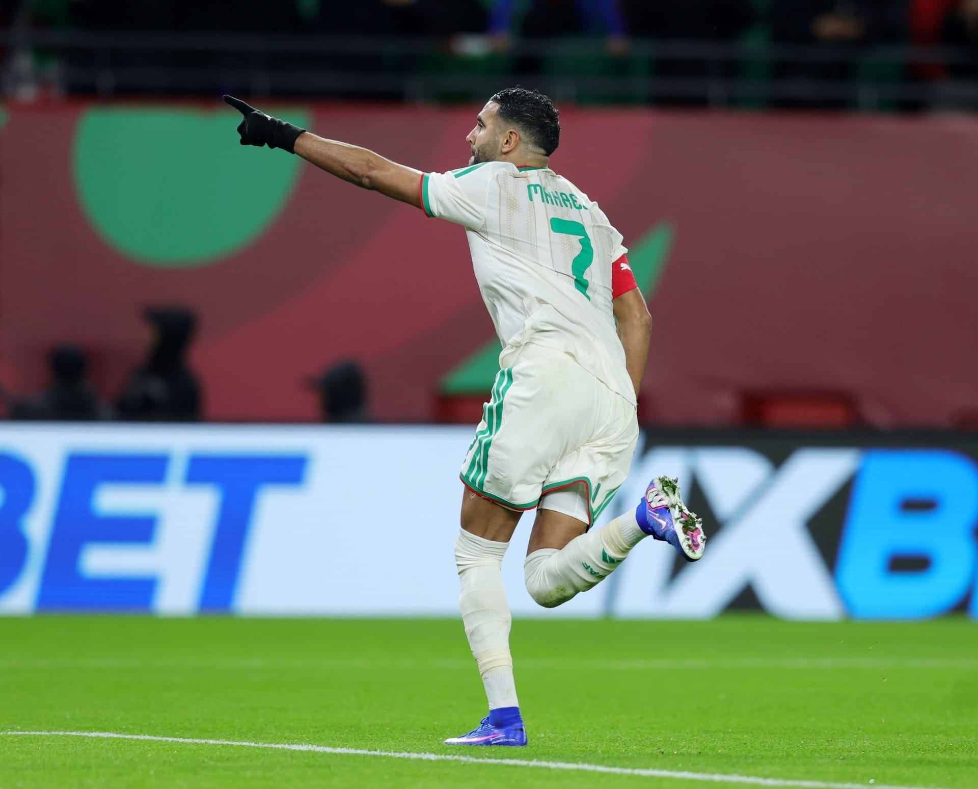 Mahrez marca, Argélia bate Burkina Faso e avança na Copa Africana; veja gol