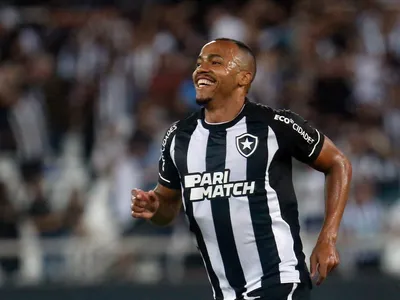 Marlon Freitas deixa o Botafogo e será jogador do Palmeiras, diz Elia Jr