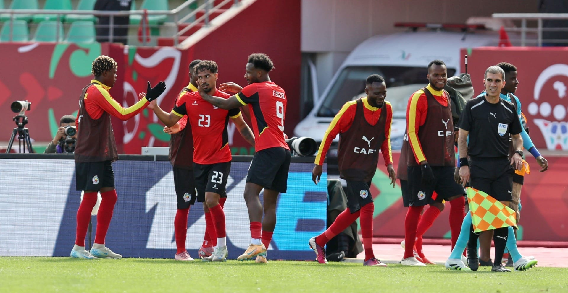 Moçambique vence o Gabão em jogo com cinco gols na Copa Africana; veja