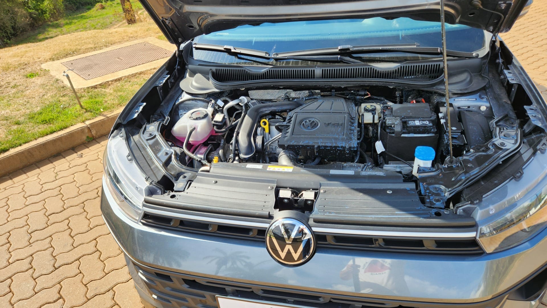 Motor 1.0 turbo de até 116 cv garante desempenho urbano adequado