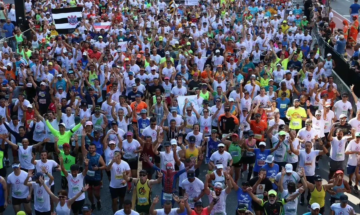 Vai chover durante a São Silvestre? Veja a previsão do tempo