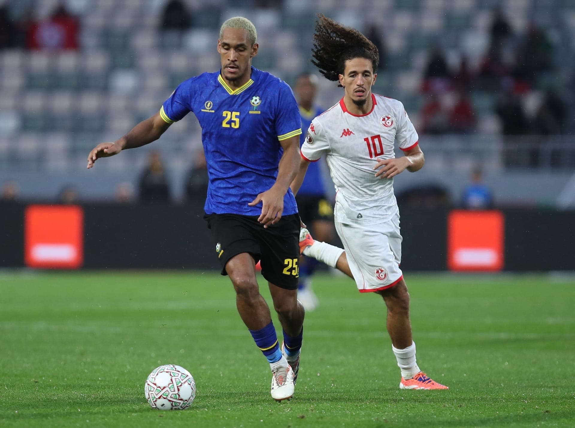 Tanzânia e Tunísia ficam no empate e avançam juntas às oitavas da CAN 2025