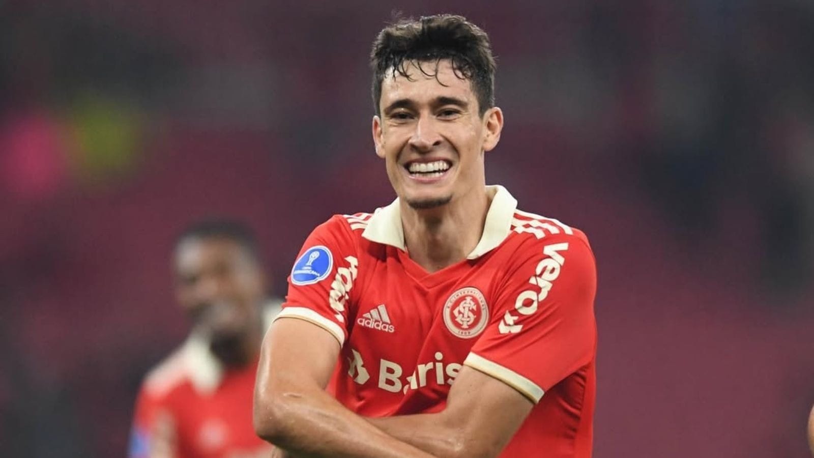 Ex-Inter e campeão olímpico, Rodrigo Dourado é anunciado pelo América-MEX