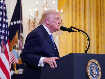 Trump diz que conversou com secretário-geral da Otan sobre Groenlândia
