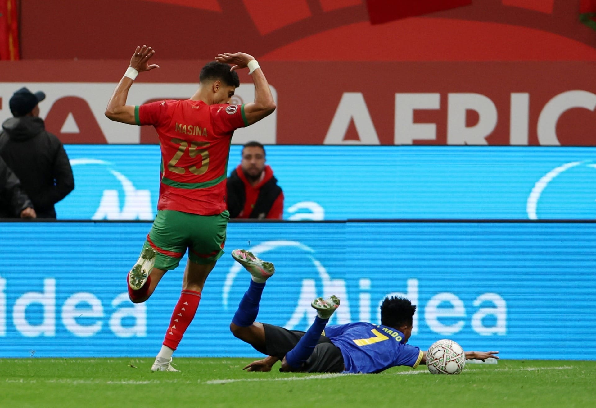 Tanzânia reclama de pênalti não marcado no fim de jogo contra o Marrocos