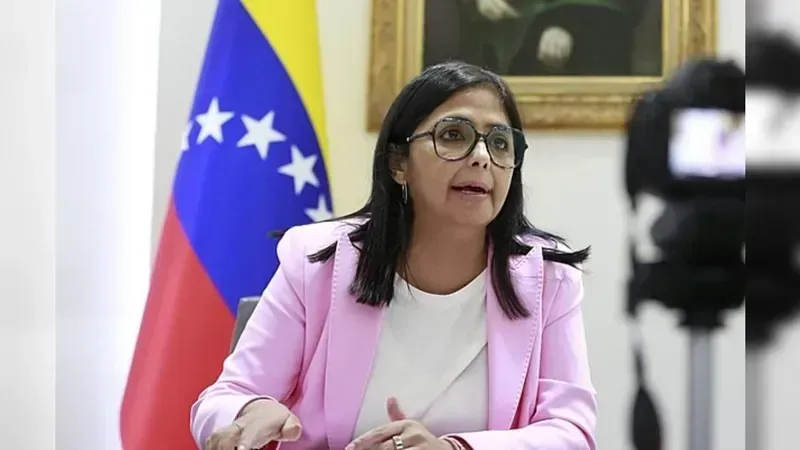 Saiba quem é Delcy Rodríguez, que assume a Venezuela após prisão de Maduro