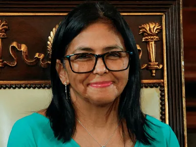 Presidente interina da Venezuela anuncia lei de anistia geral