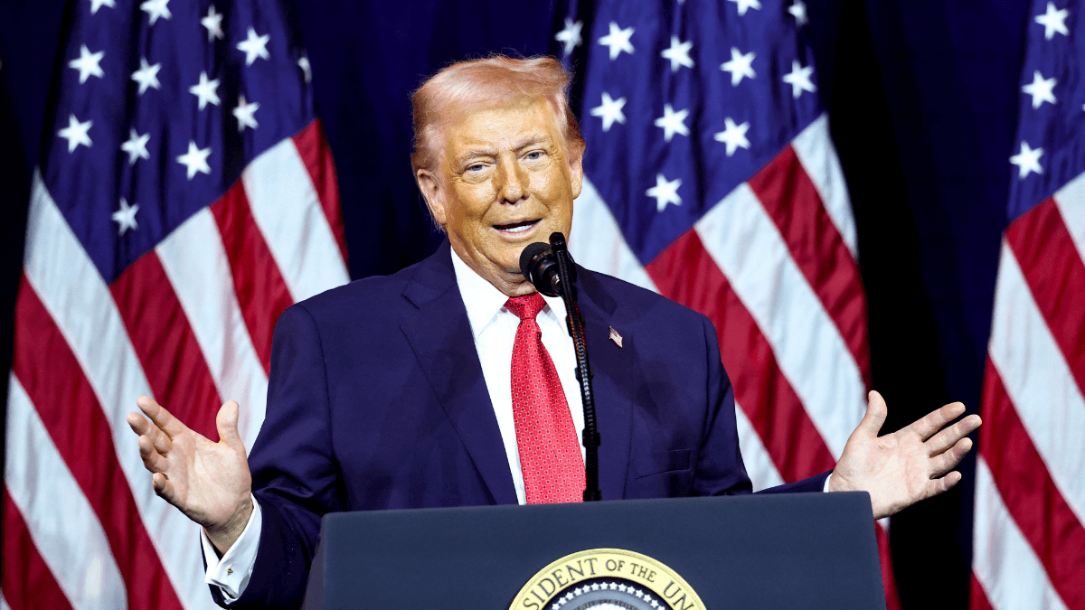 "Ninguém tem mais armas que nós", diz Trump em meio à crise com a Venezuela