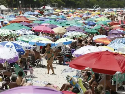 Abusos na praia? Veja o que fazer em caso de cobranças indevidas
