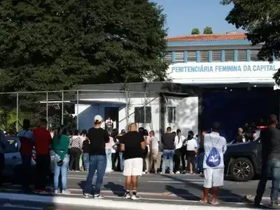 Saidinha em SP: 50 presos cometem novos crimes e mais de mil violam regras