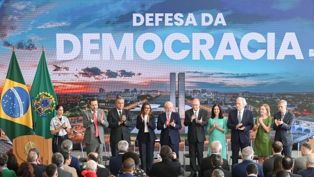 8/1: STF foi magistral e não se submeteu aos caprichos de ninguém, diz Lula