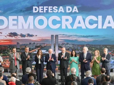 8/1: STF foi magistral e não se submeteu aos caprichos de ninguém, diz Lula