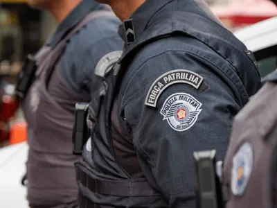 Mulher é presa após esconder cocaína em fralda de criança em SP