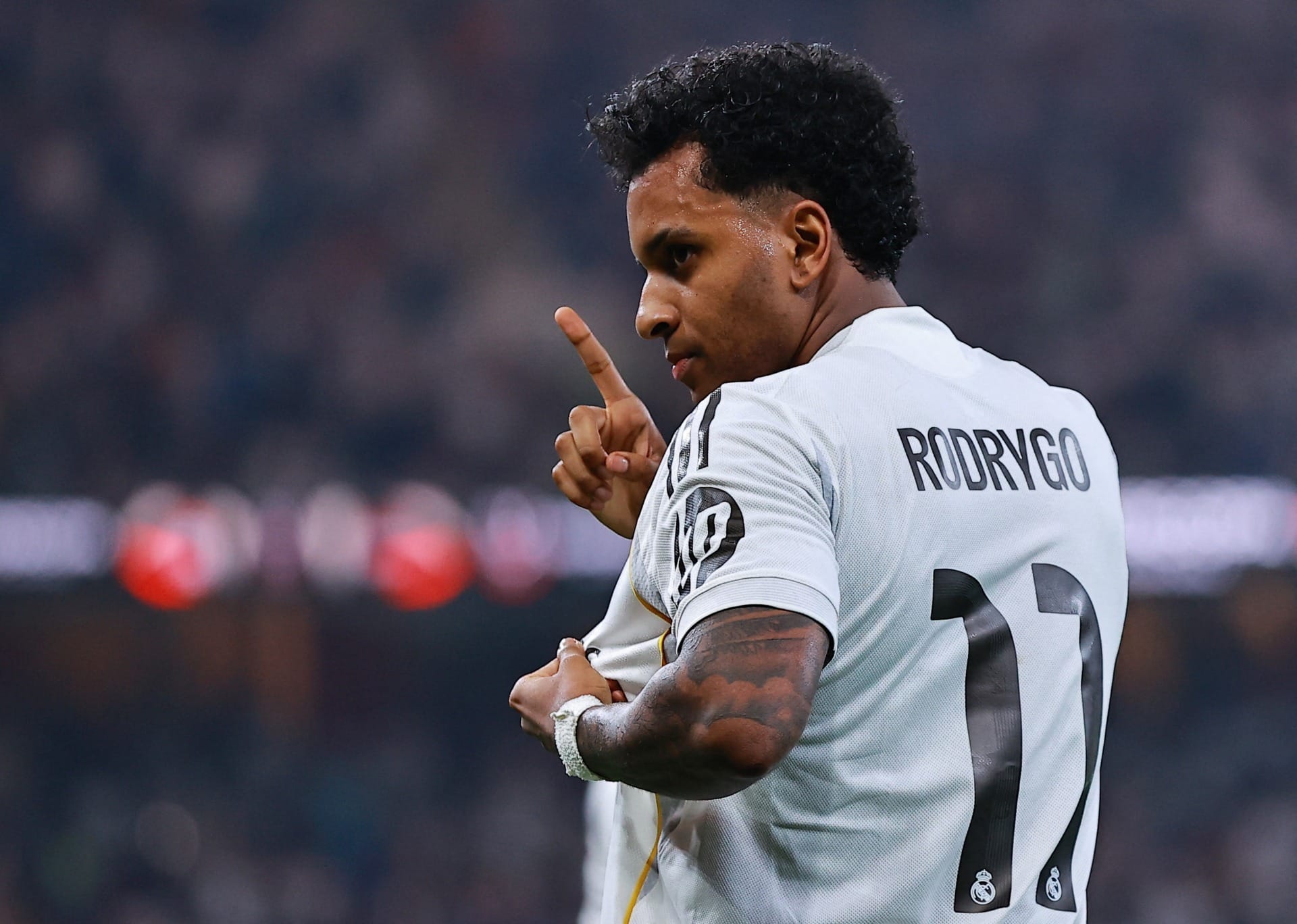 Rodrygo marca, Real vence Atleti e encara o Barcelona na final da Supercopa