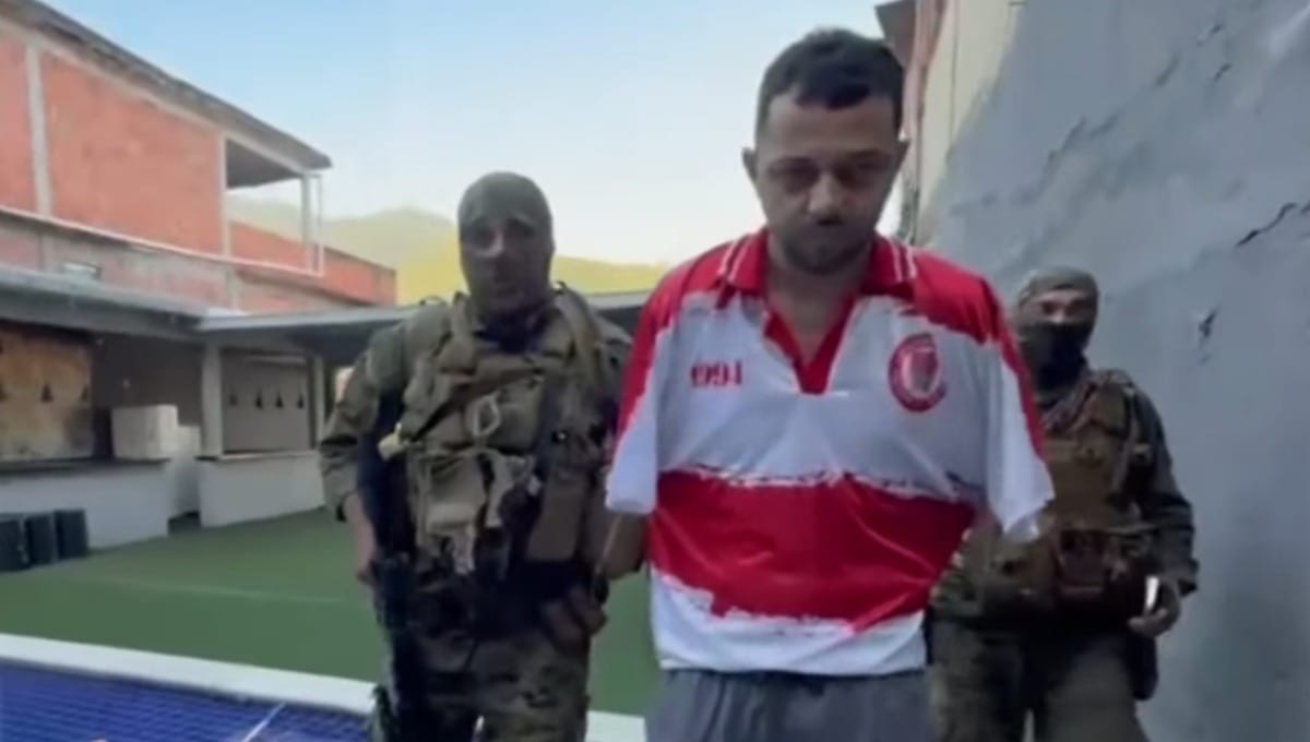 Polícia prende cinco traficantes foragidos de outros estados no RJ
