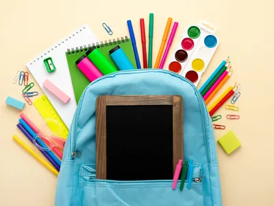 Material escolar: dicas para economizar e não cair em fraudes