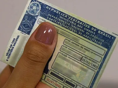 Ministério dos Transportes anuncia renovação automática da CNH