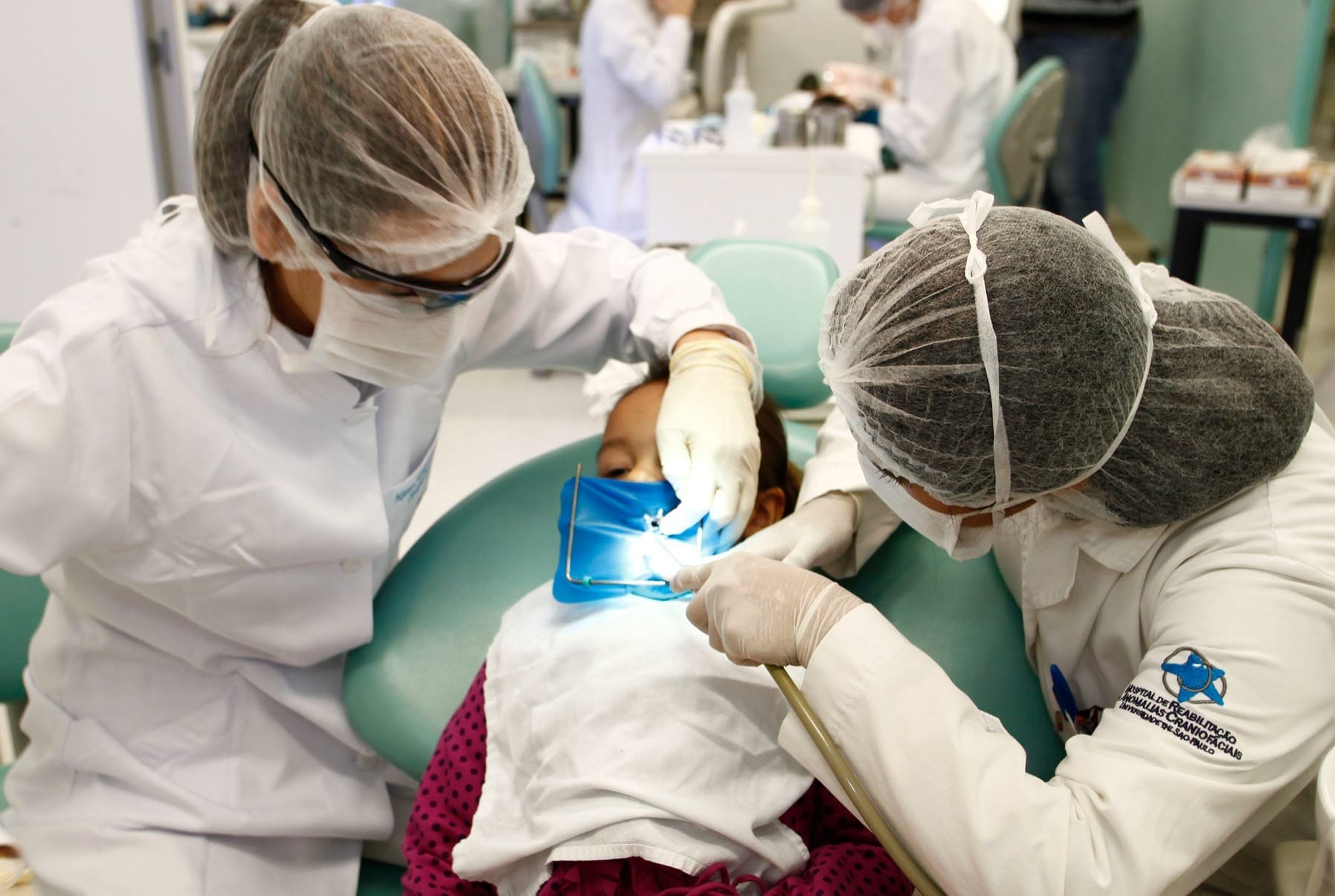 Sangramentos na gengiva podem acelerar Doença de Parkinson