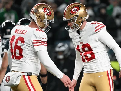 Defesa aparece, 49ers vencem Eagles fora de casa e avançam nos playoffs