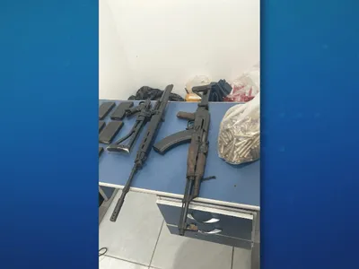 Polícia intercepta fuzis venezuelanos no Amazonas e apreende arsenal em SP