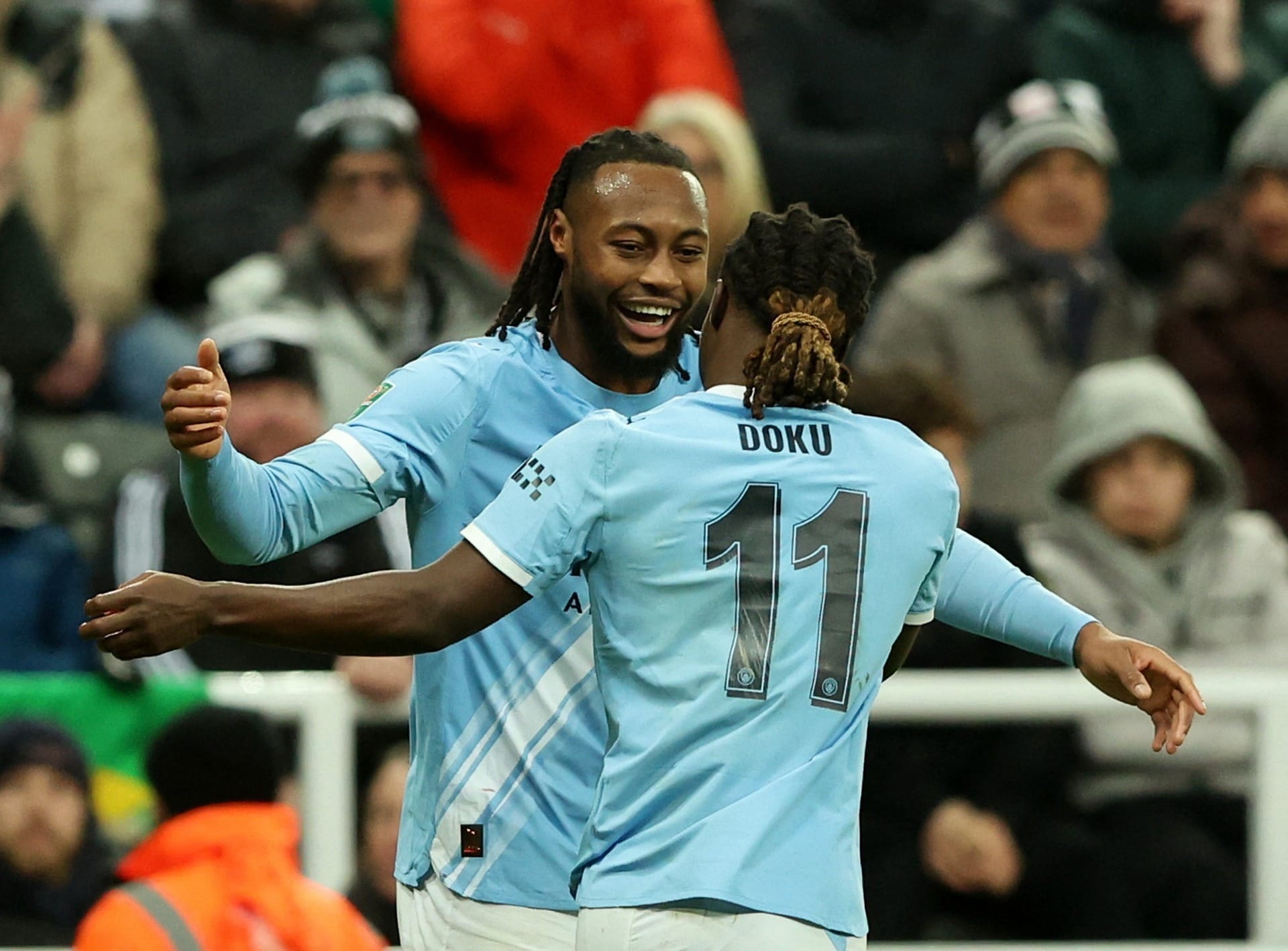Reforço brilha e City abre vantagem sobre Newcastle na semi da Copa da Liga
