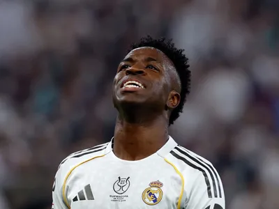 Vini Jr é alvo de ataques racistas antes de jogo do Real Madrid; veja vídeo