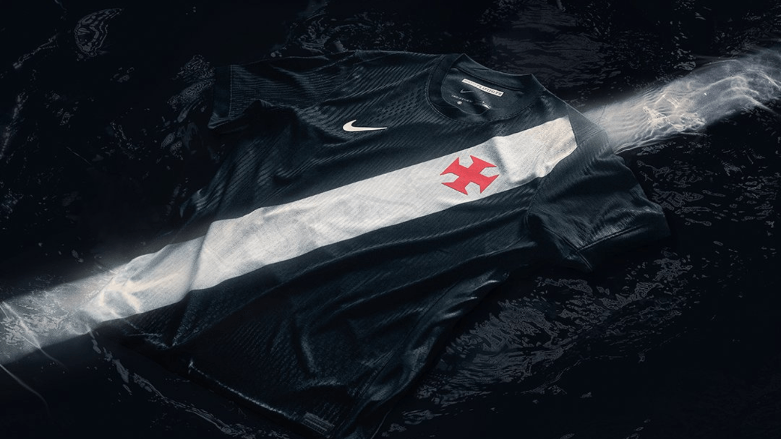 Vasco anuncia camisa principal para 2026; veja detalhes