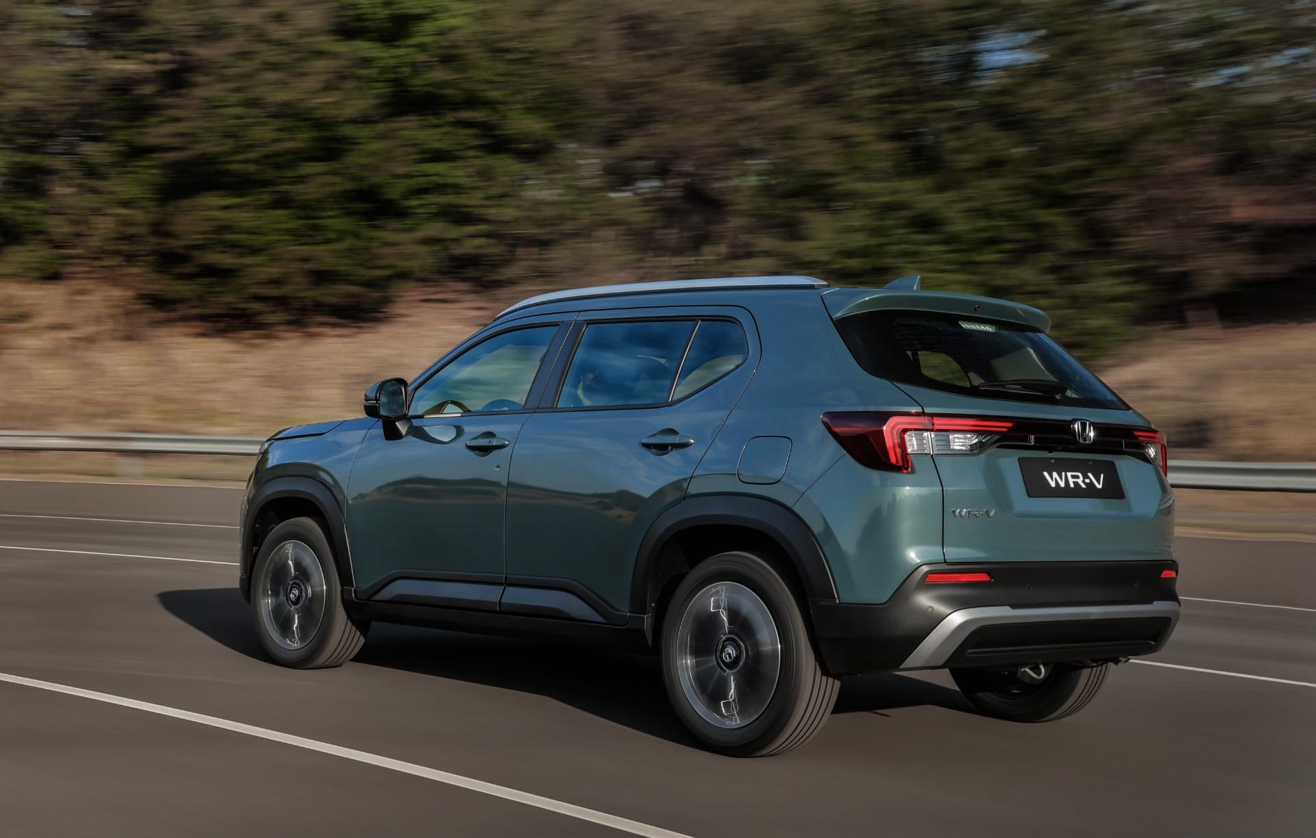 Versões EX e EXL do Honda WR-V tiveram reajuste de R$ 2.110 no início de 2026
