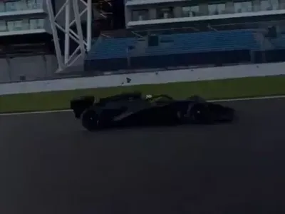 Cadillac faz primeiro shakedown do carro da F1 de 2026 com Sergio Pérez