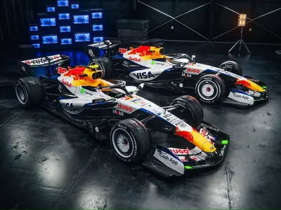 F1: Racing Bulls revela pintura do carro de 2026 em evento nos EUA; veja