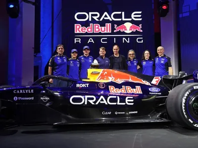 F1: Red Bull divulga nova pintura do carro para 2026; veja as imagens