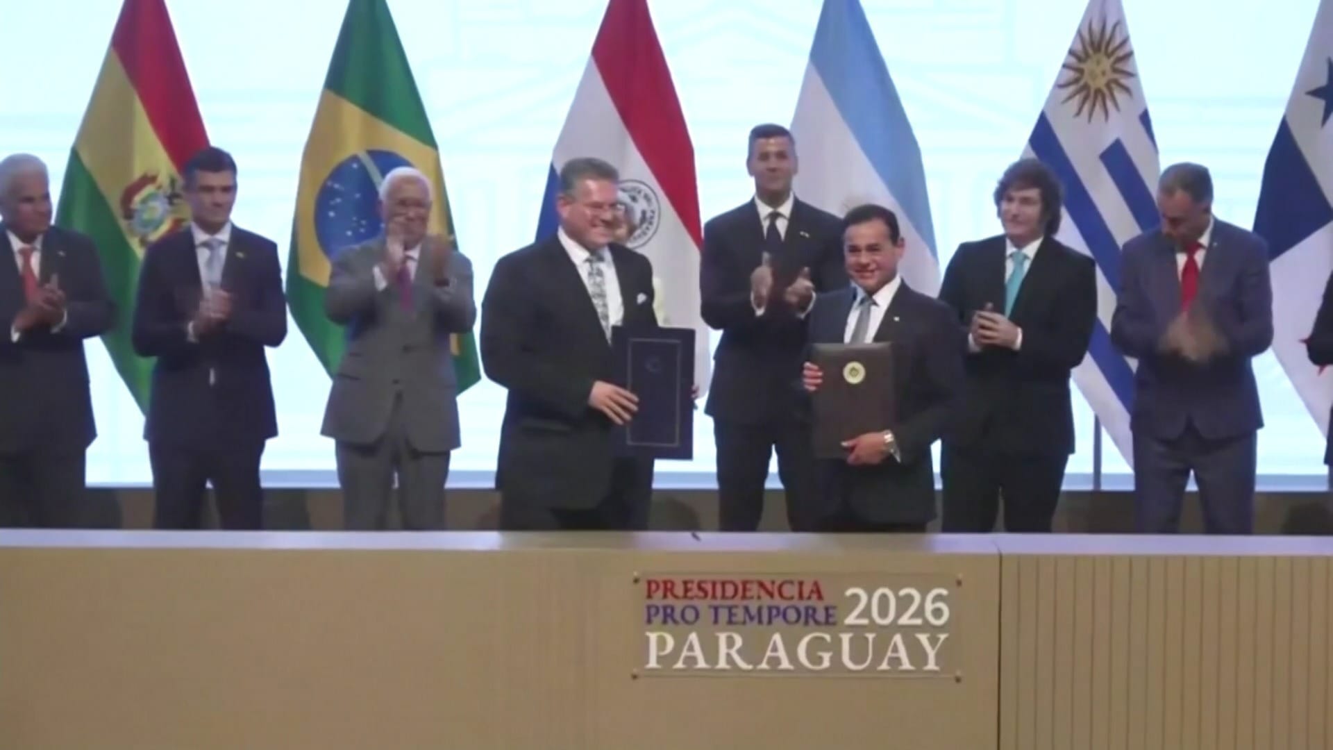 Mercosul e União Europeia assinam acordo histórico após 26 anos
