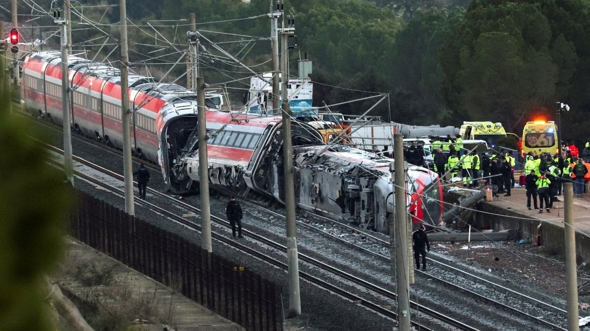 Colisão entre dois trens deixa ao menos 39 mortos na Espanha
