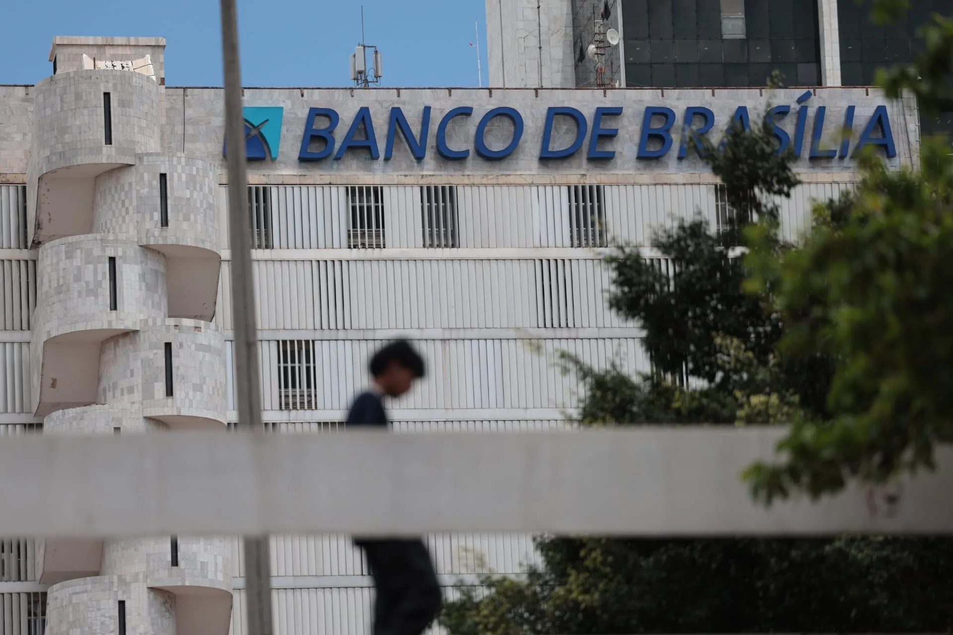 Ex-presidente do BRB diz que Ibaneis Rocha pediu venda ao Banco Master