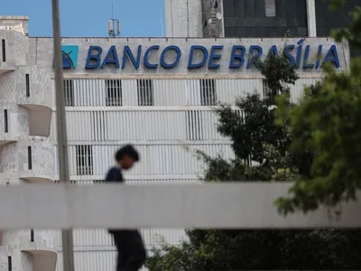 Governo do DF e União fecham acordo de R$ 6,5 bilhões para socorrer BRB