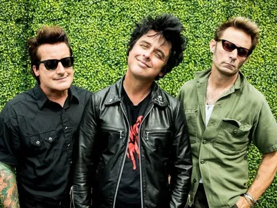 Green Day é confirmado no show de abertura do Super Bowl 2026