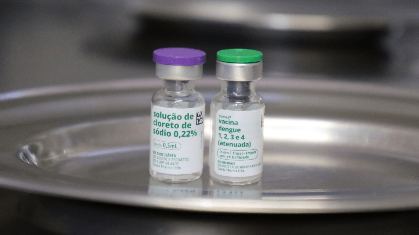 Epitácio disponibiliza vacina contra a dengue para crianças e adolescentes