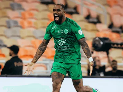 Ivan Toney decide no segundo tempo e Al Ahli goleia o Al Khaleej