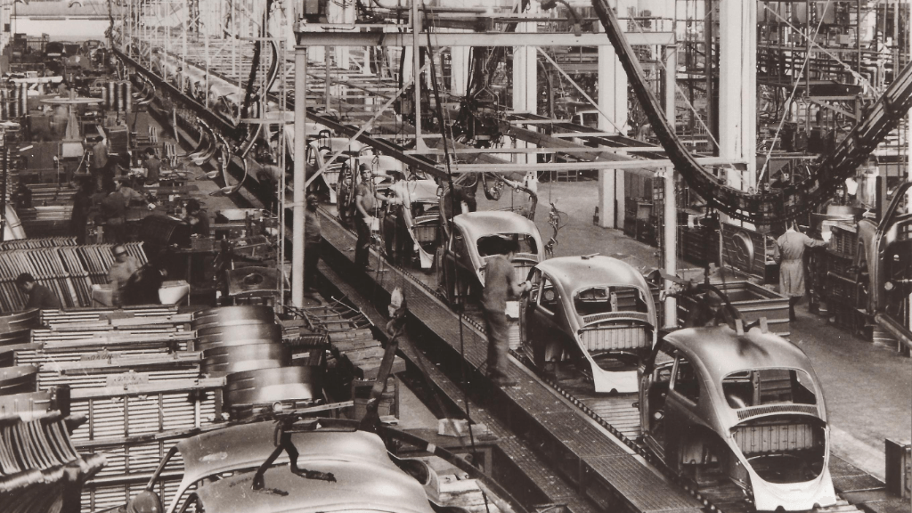 Linha de montagem do Fusca marcou a expansão da indústria automobilística