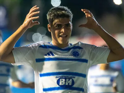 Cruzeiro bate Grêmio de virada e vai para final da Copinha