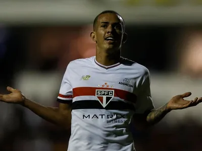 São Paulo busca 13ª final da Copinha, mas enfrenta "matador de gigantes"