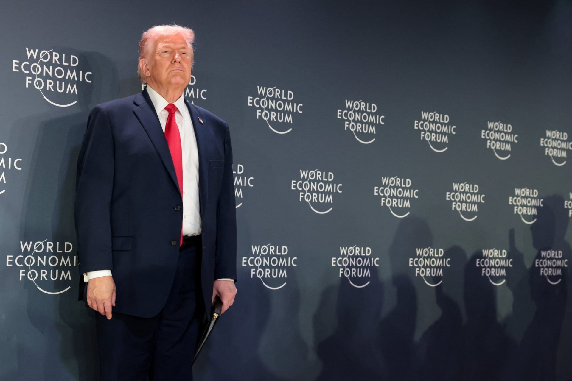 Trump mantém interesse na Groenlândia, afirma premiê dinamarquesa