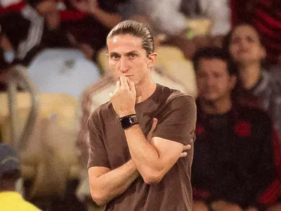 Flamengo começa 2026 pressionado, e Filipe Luís tenta afastar 'catástrofe'