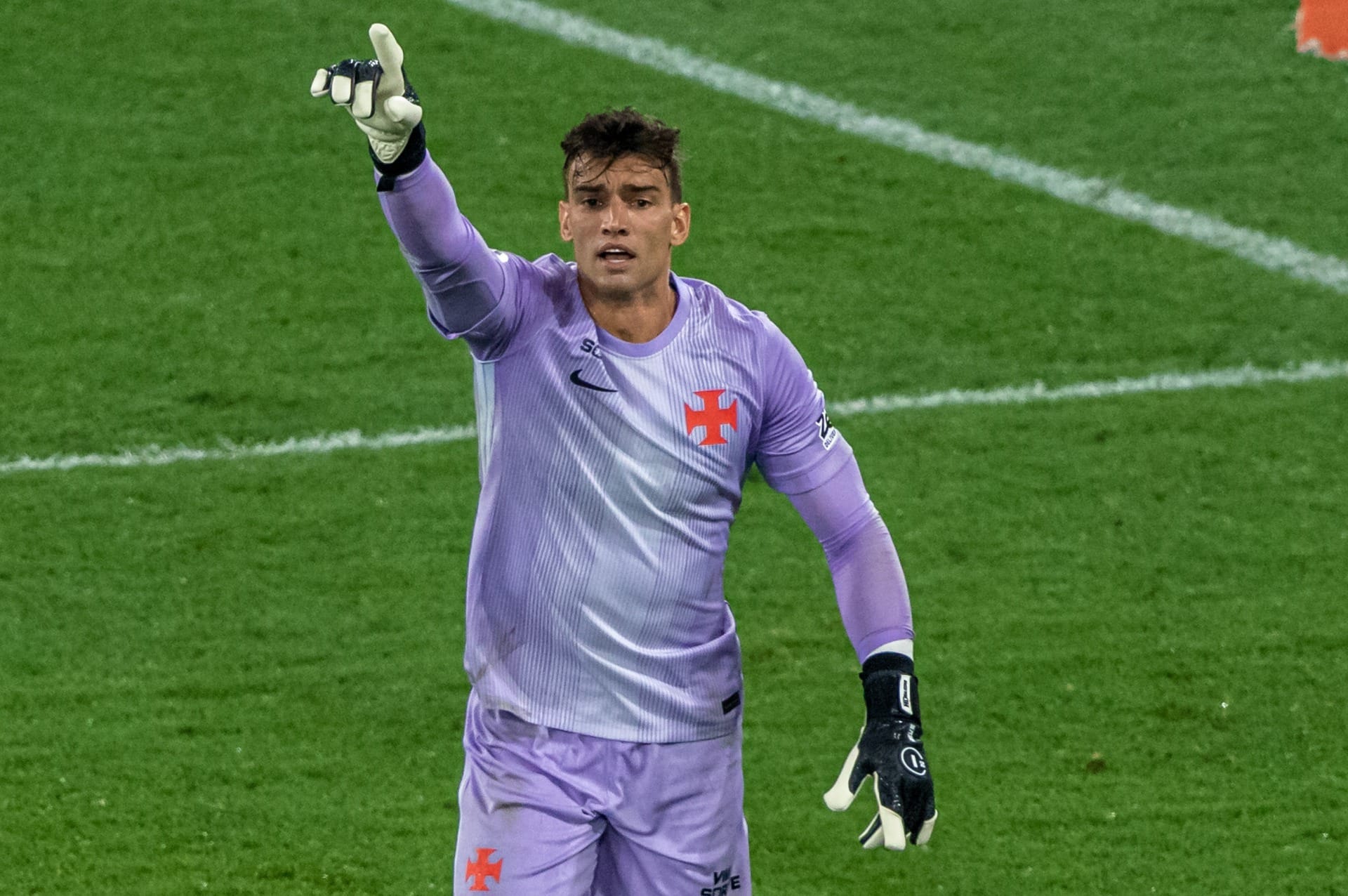 Leo Jardim: Derrota no clássico serve de alerta, mas não há terra arrasada
