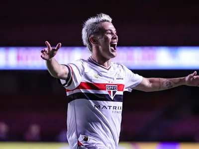 São Paulo goleia Ibrachina e fará final da Copinha contra o Cruzeiro
