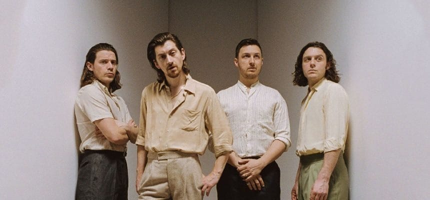 Arctic Monkeys lança novo single após quatro anos de hiato