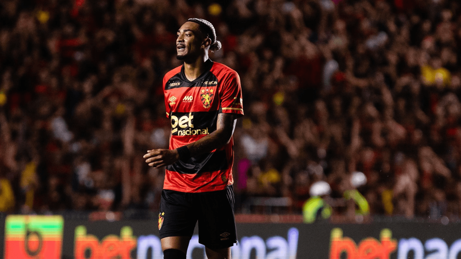 Internacional negocia contratação do atacante Derik Lacerda